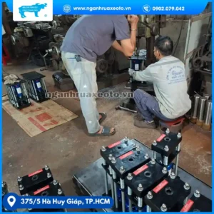 Sản xuất máy bấm đầu dây 8 tấn