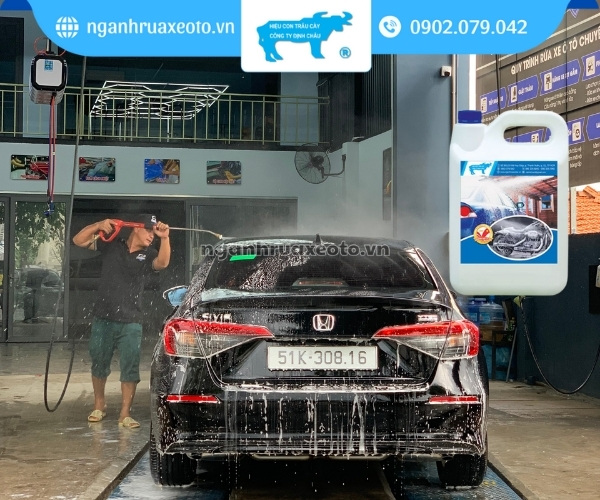 Nước rửa xe bọt tuyết Định Châu