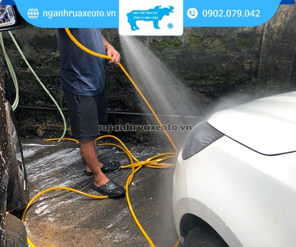 Độ dài dây phun áp lực là một trong những yếu tố cần xem xét