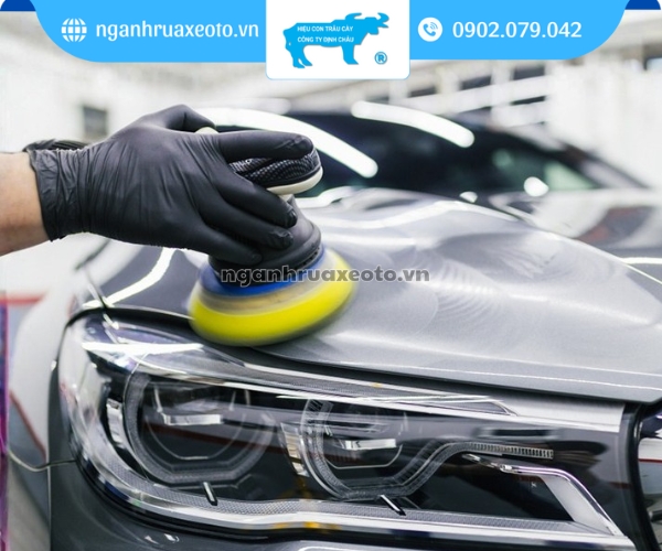 Chọn đúng loại dụng cụ và dung dịch đánh bóng để tránh làm hư hại lớp sơn gốc