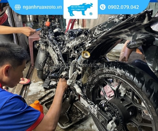 Rửa xe máy chi tiết là phương pháp vệ sinh xe toàn diện