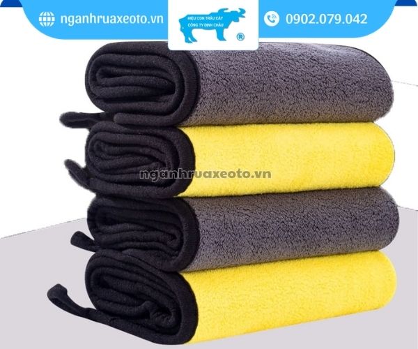 Khăn lau xe Microfiber có khả năng thấm hút nước