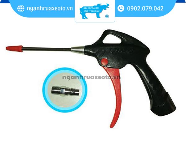 Súng xì khô giúp thổi bay toàn bộ nước đọng ở những vị trí hiểm hóc nhất